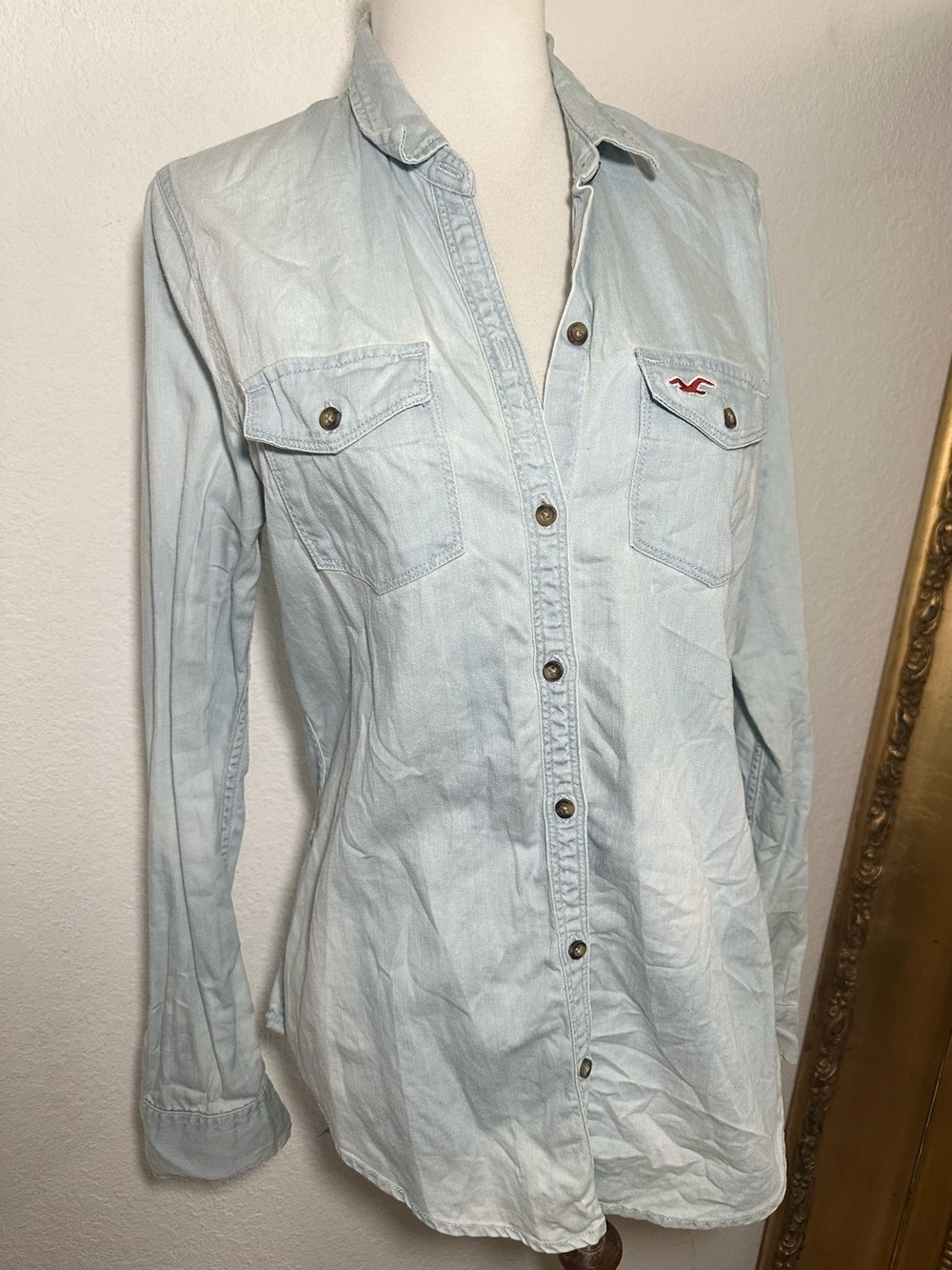 New Without Tags Hollister Light Blue Cotton Blend Denim Front Button Shirt